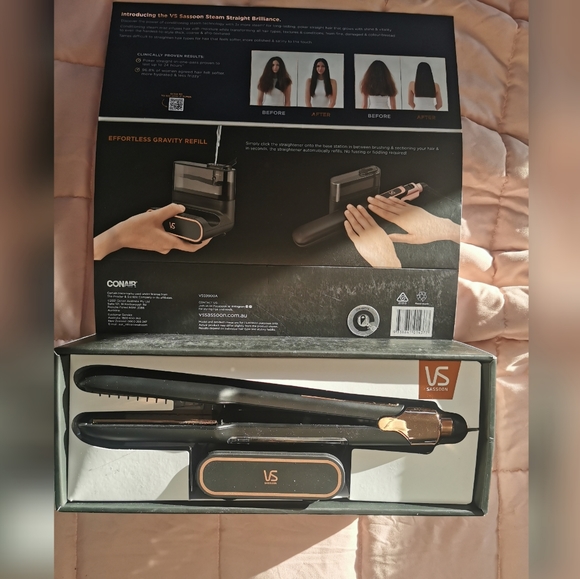 VS Steam Straight Brilliance Hair Straightener - Picture 2 of 2